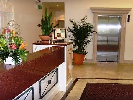 Aparthotel Central Cosmo Apartment Hotel Brisbane
