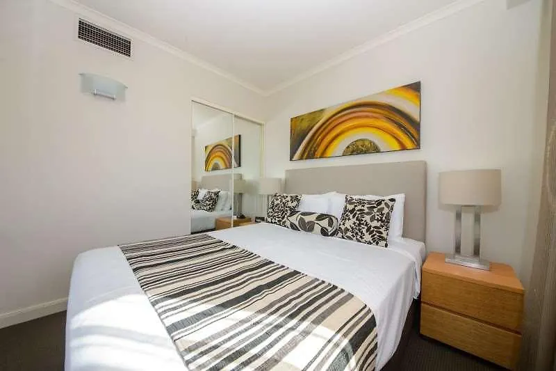 Central Cosmo Apartment Hotel Brisbane 4*,
